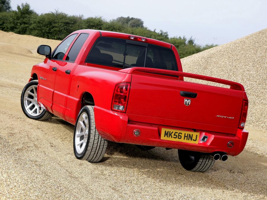 Dodge Ram SRT10 Quad Cab 2004 года  (фото 5 из 9)
